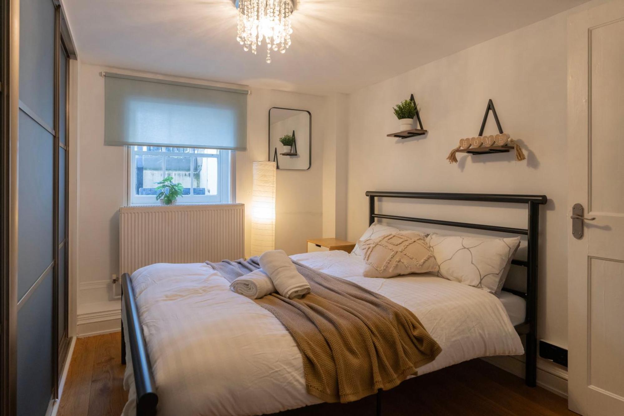 Gorgeous 2Bed House In New Road Lägenhet London Exteriör bild