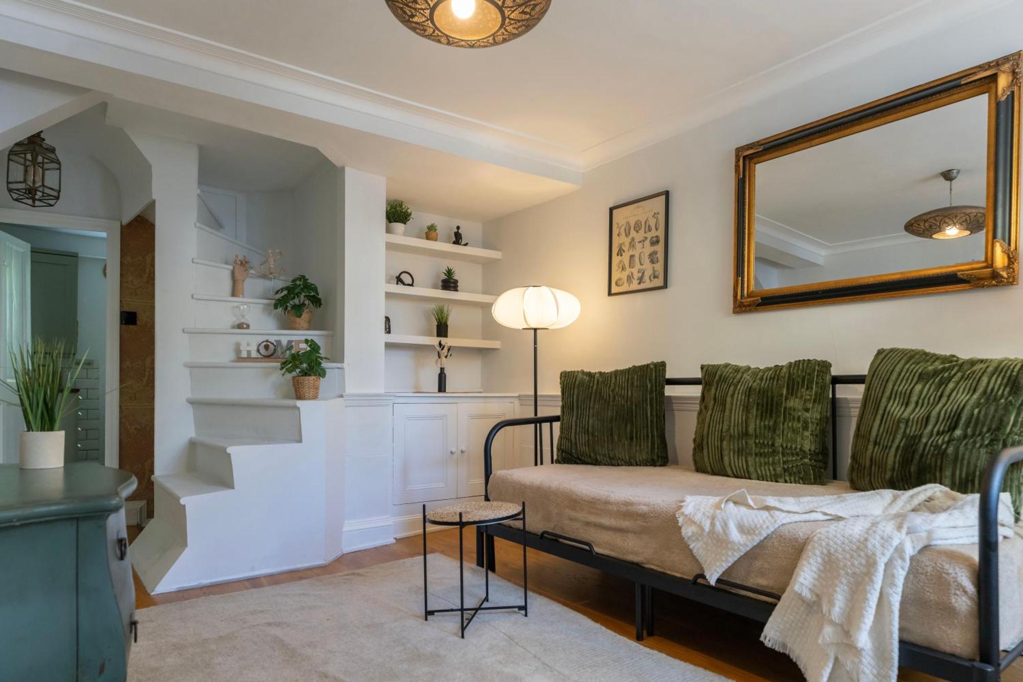 Gorgeous 2Bed House In New Road Lägenhet London Exteriör bild